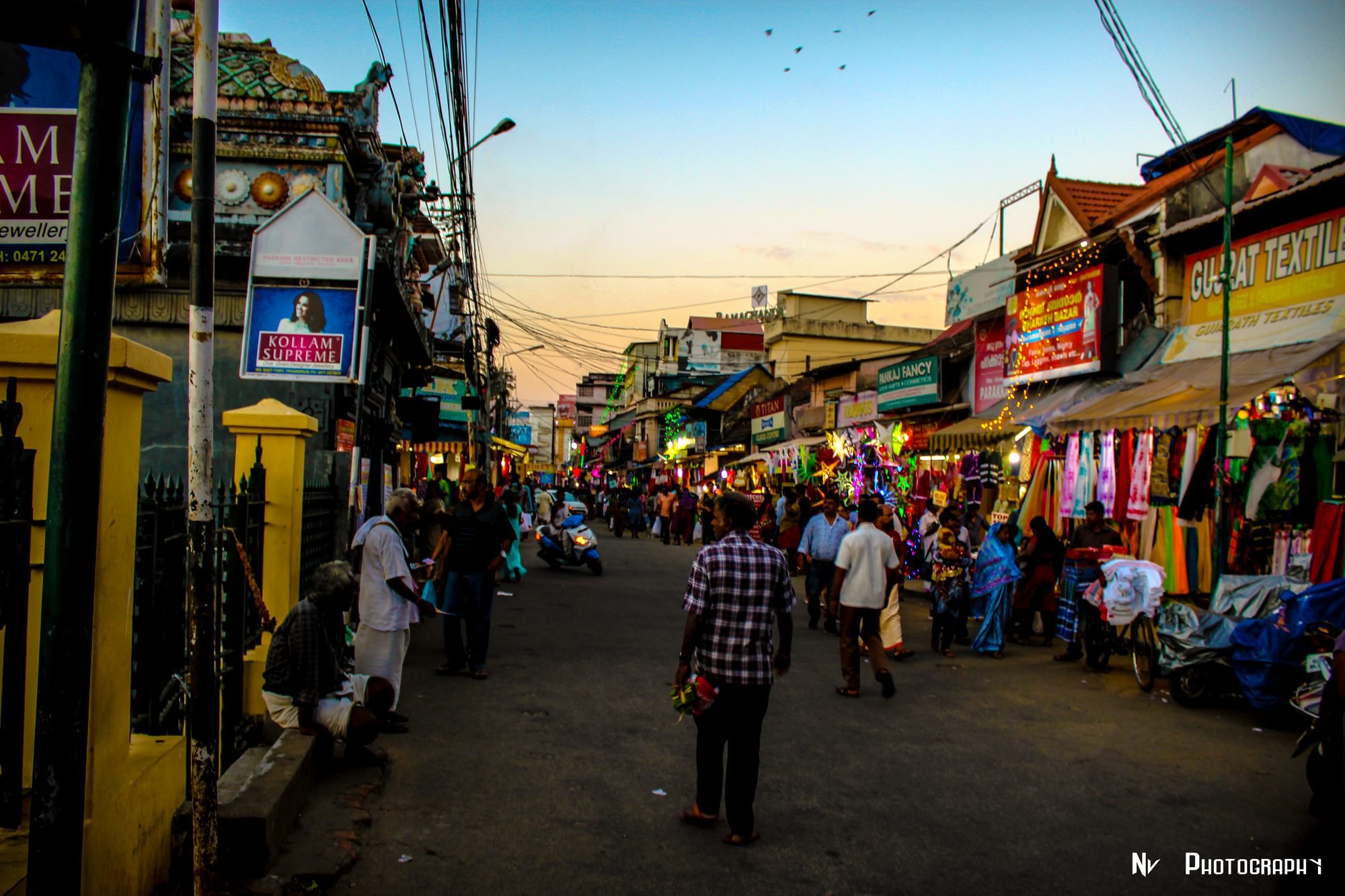 Dusk Market